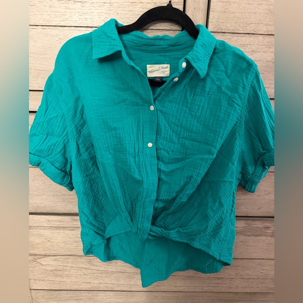 Universal Thread Teal Button-Down Shirt